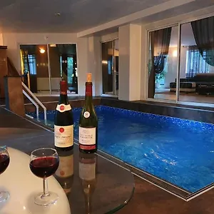 Au Bois De Massier - D'hotes Bed & Breakfast